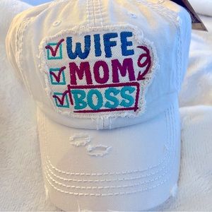 Wife✔️Mom✔️Boss✔️ hat